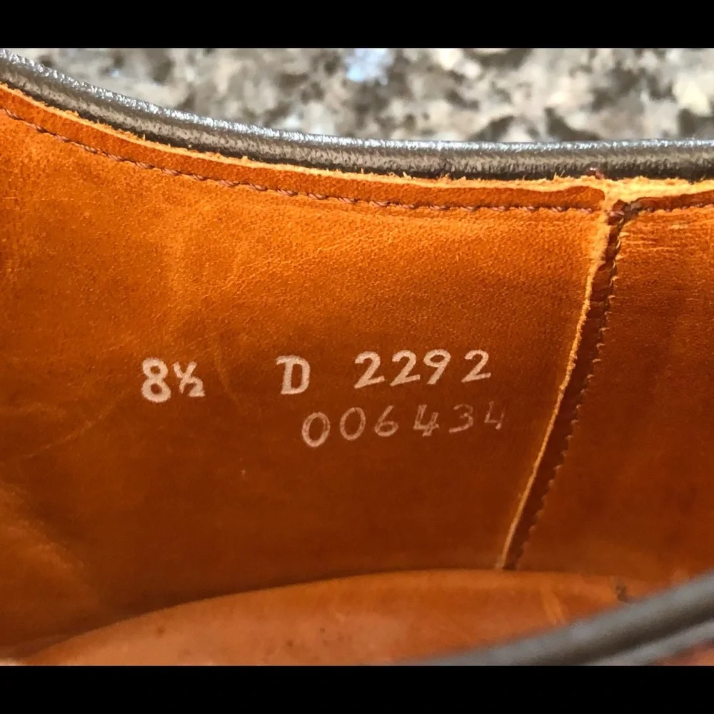 Men’s ALLEN EDMOND “Warren”Dark Tan Leather Derby Shoes - Picture 11 of 13